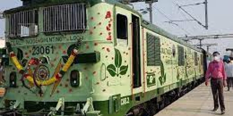 WCR develops battery-operated dual-mode locomotive ‘Navdoot’