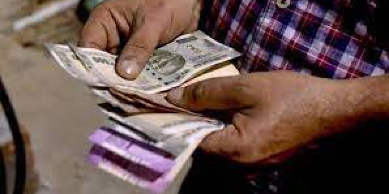 Fiscal deficit of India improves to 6.7% in FY22