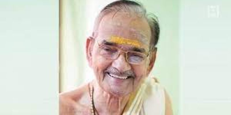 A noted lyricist, Chowalloor Krishnankutty passed away