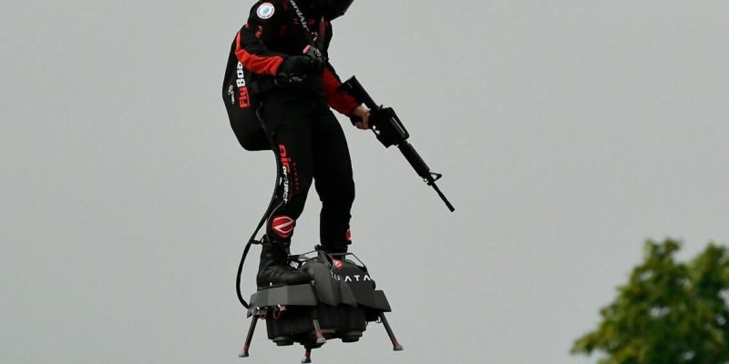 Franky Zapata crosses Channel on hover board