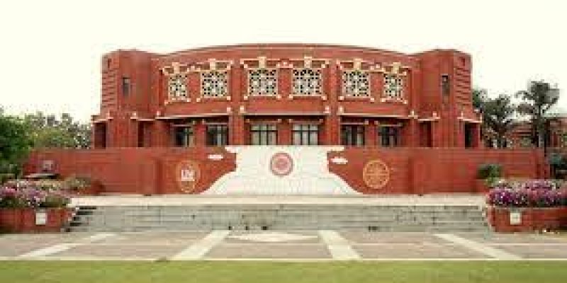 Indian Institute of Management – Lucknow: Courses, Eligibility, Fees
