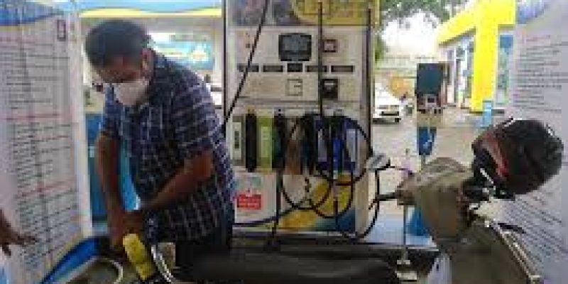 Atmanirbhar petrol pump started in Pune