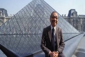 Louvre pyramid dead at 102
