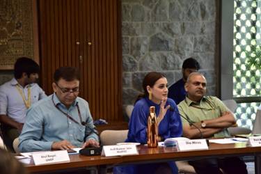 Not all animals migrate